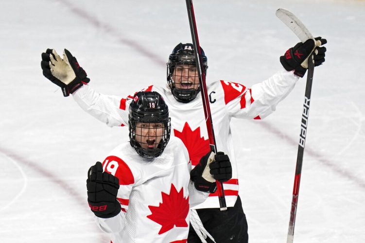 Canada surges to 4-2 win over US in Olympic women's hockey